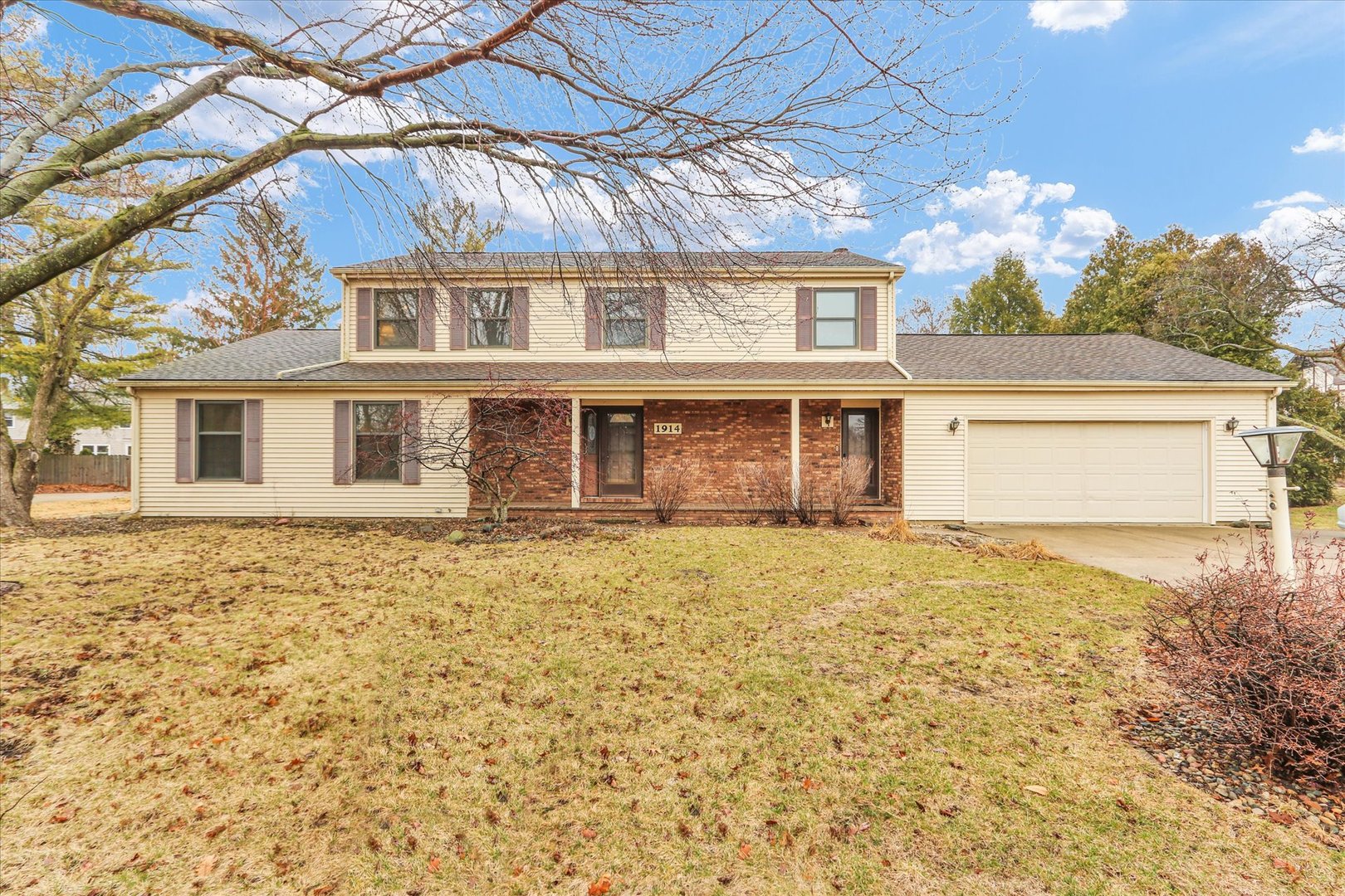 1914 Trout Valley Road Champaign, IL 61822 - Photo 1 of 40 Gallery Image 1
