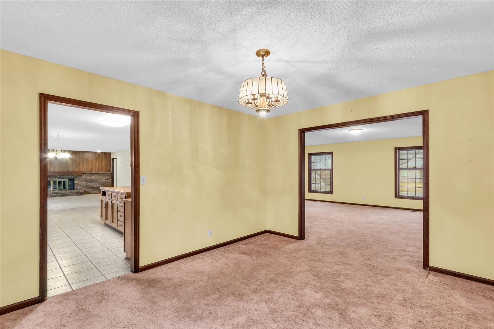 1914 Trout Valley Road Champaign, IL 61822 - Photo 12 of 40 Gallery Image 12