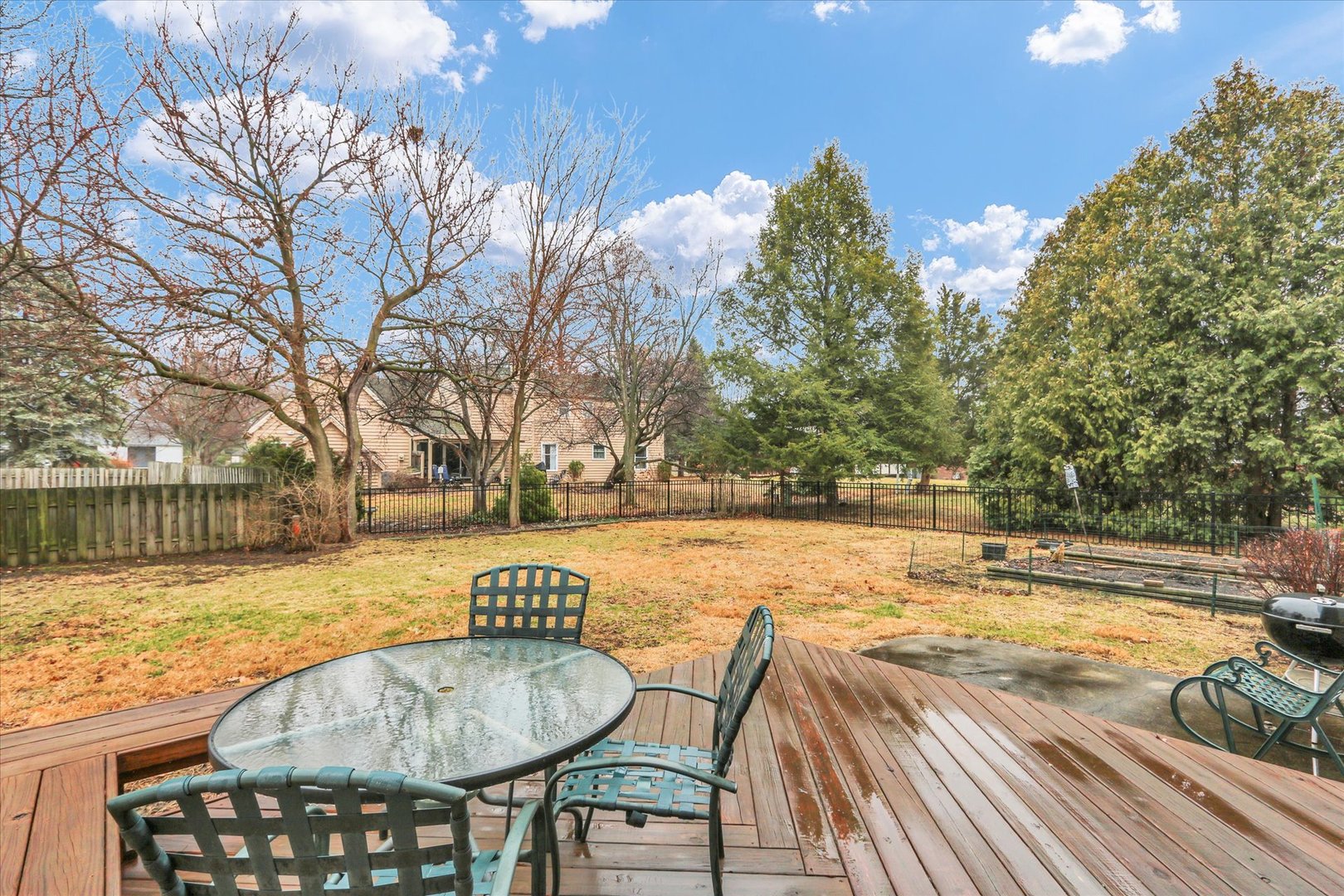1914 Trout Valley Road Champaign, IL 61822 - Photo 39 of 40 Gallery Image 39