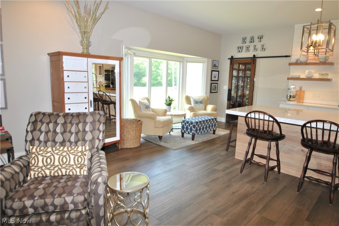 2860 Walnut Ridge Road Akron, OH 44333 - Photo 7 of 35