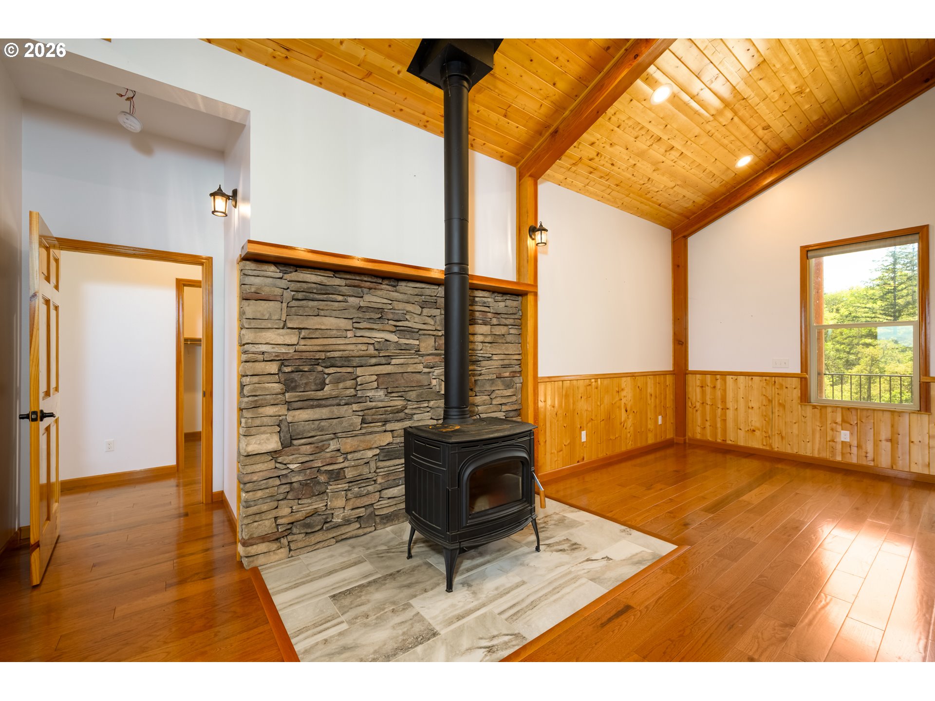 1757 Riddle Bypass Road Riddle, OR 97469 - Photo 11 of 48 Gallery Image 11
