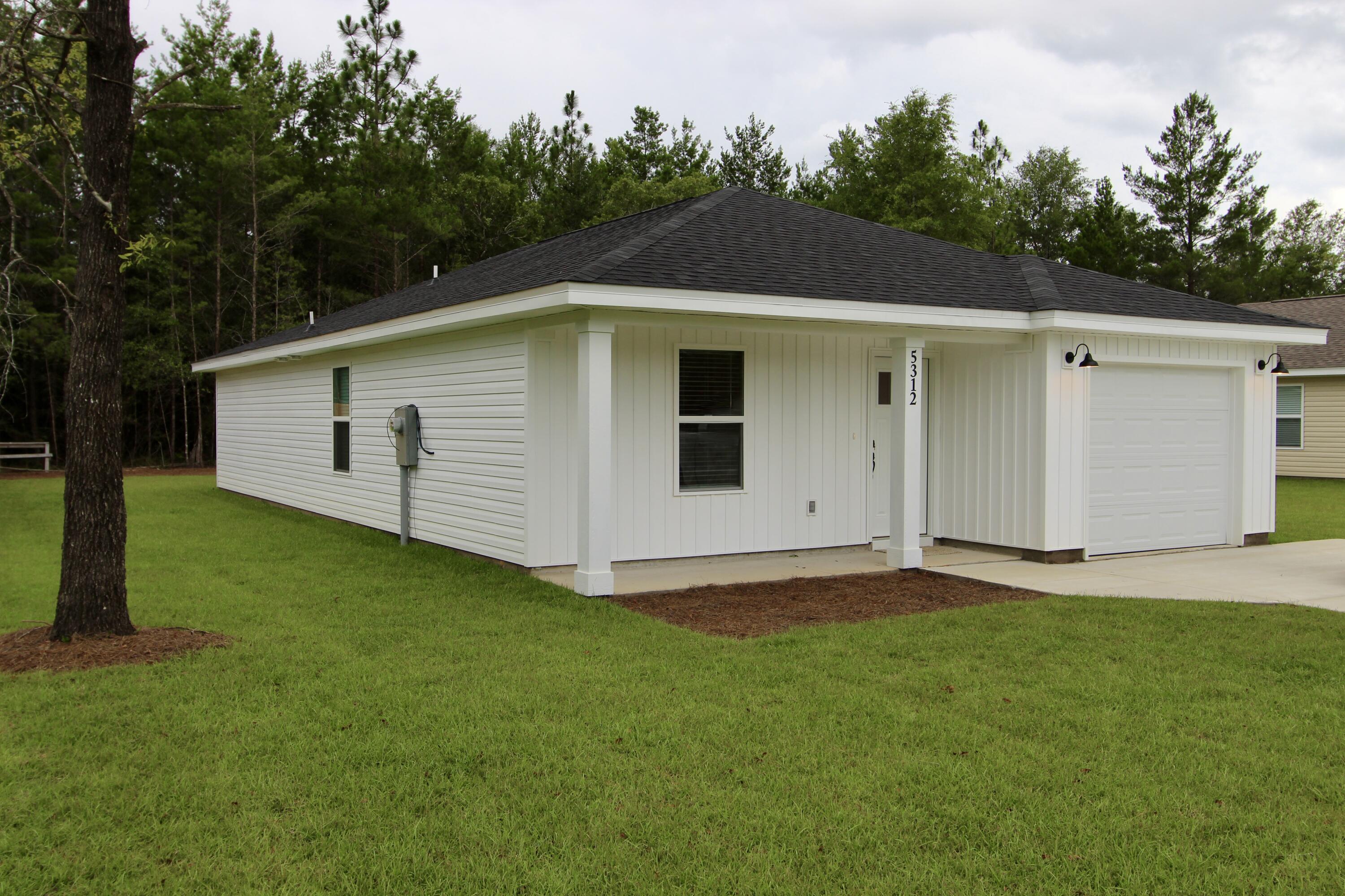 5312 Kervin Road Crestview, FL 32539 - Photo 1 of 24 front