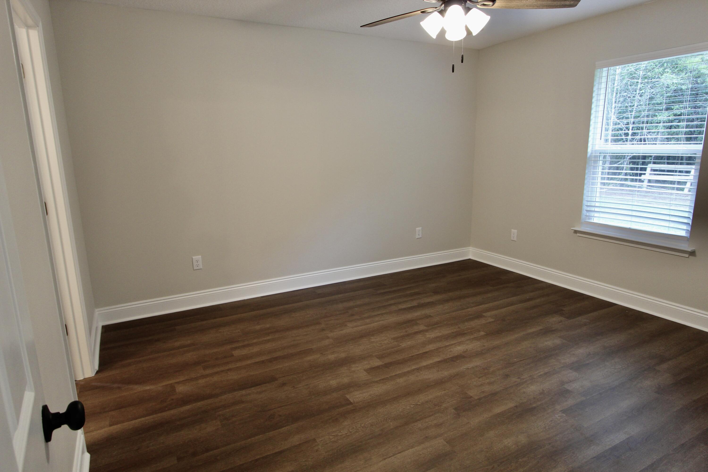 5312 Kervin Road Crestview, FL 32539 - Photo 15 of 24 8E4B3008-BB3D-4479-80AE-27313046B6F3_1_2