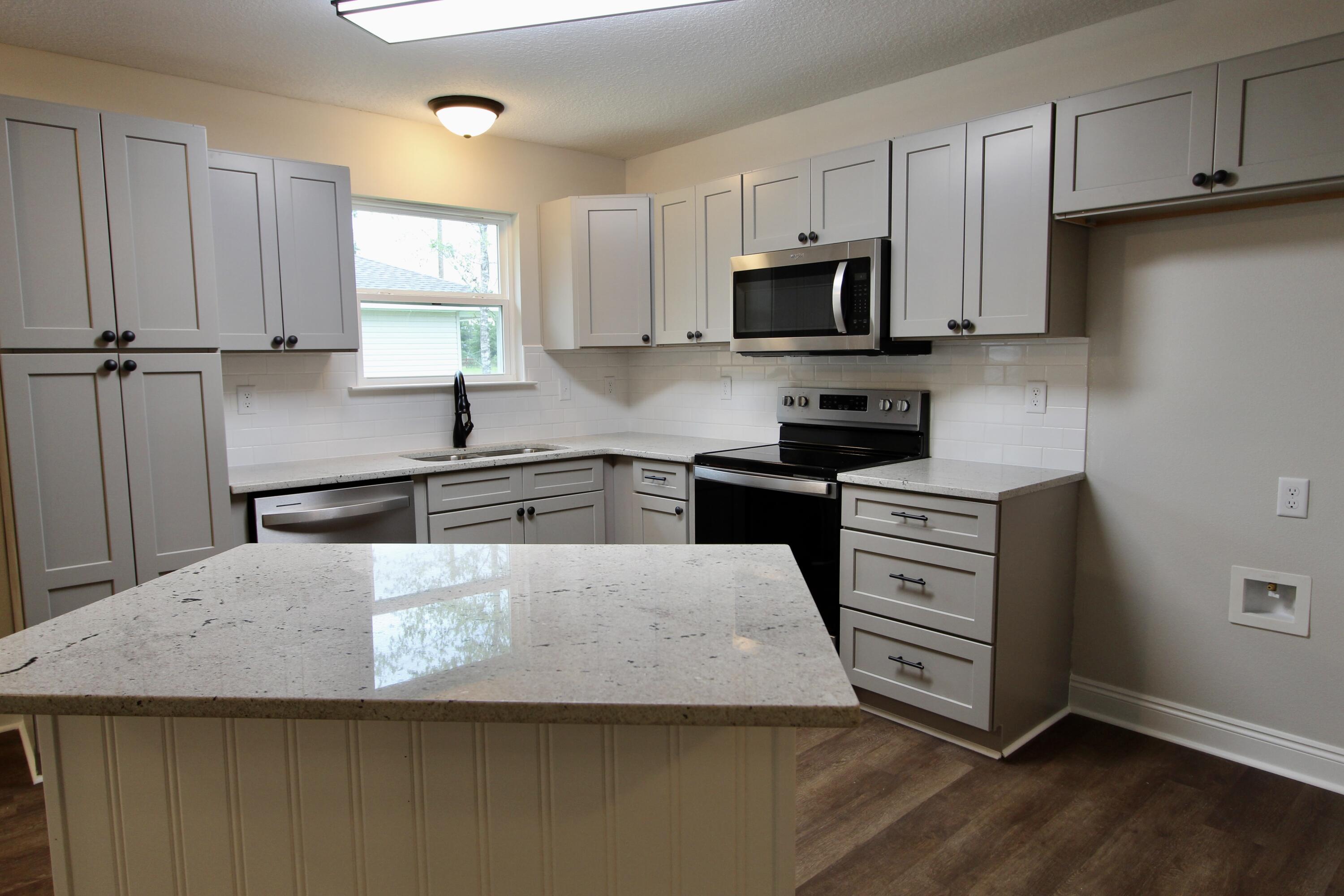 5312 Kervin Road Crestview, FL 32539 - Photo 6 of 24 E8C7745D-82D9-4937-AC2A-10BF501410B1_1_2