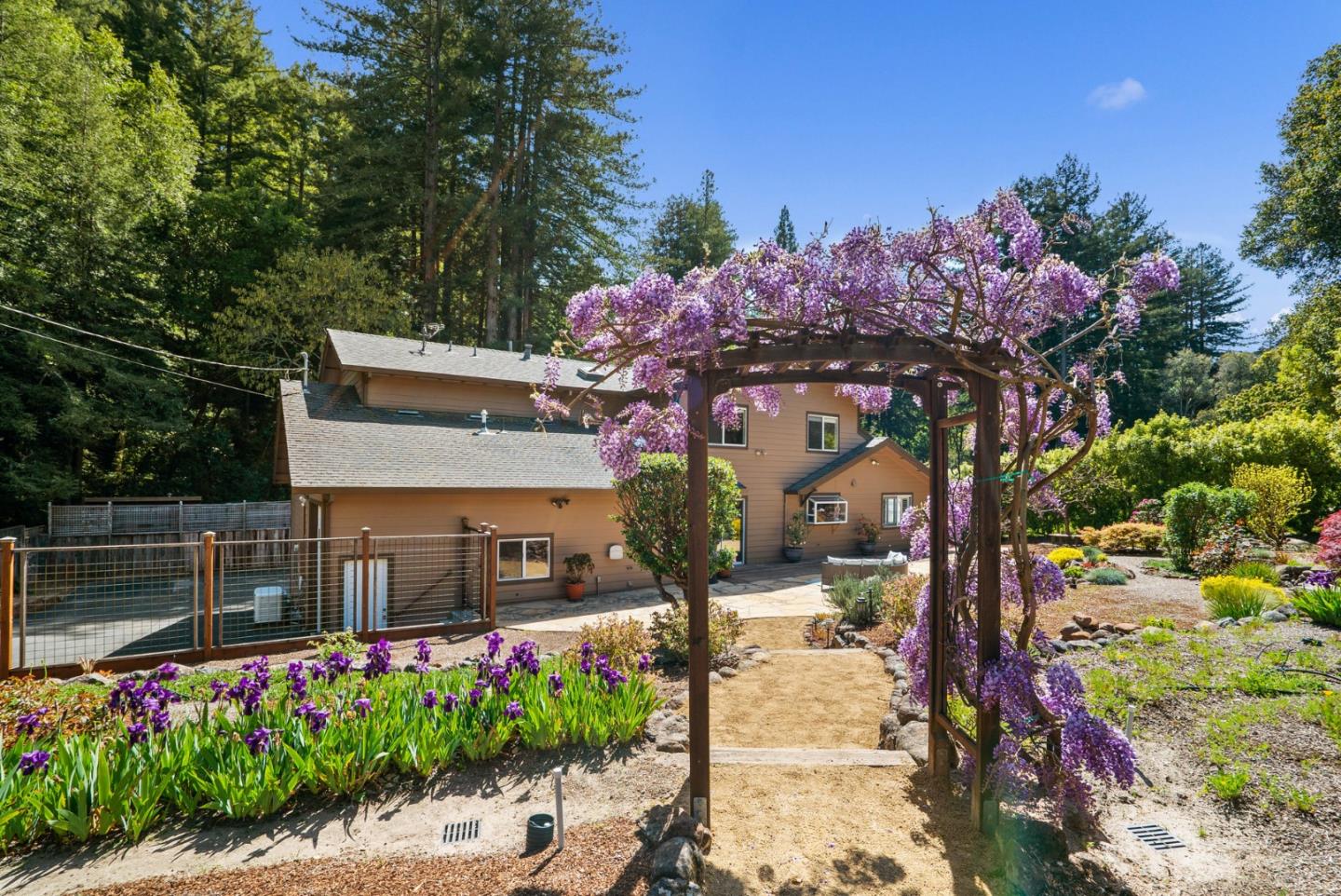 91 Mountain View Road Santa Cruz, CA 95065 - Photo 48 of 72 Gallery Image 48