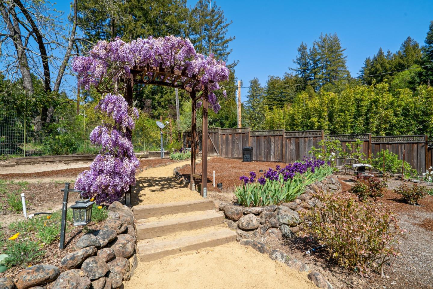 91 Mountain View Road Santa Cruz, CA 95065 - Photo 56 of 72 Gallery Image 56
