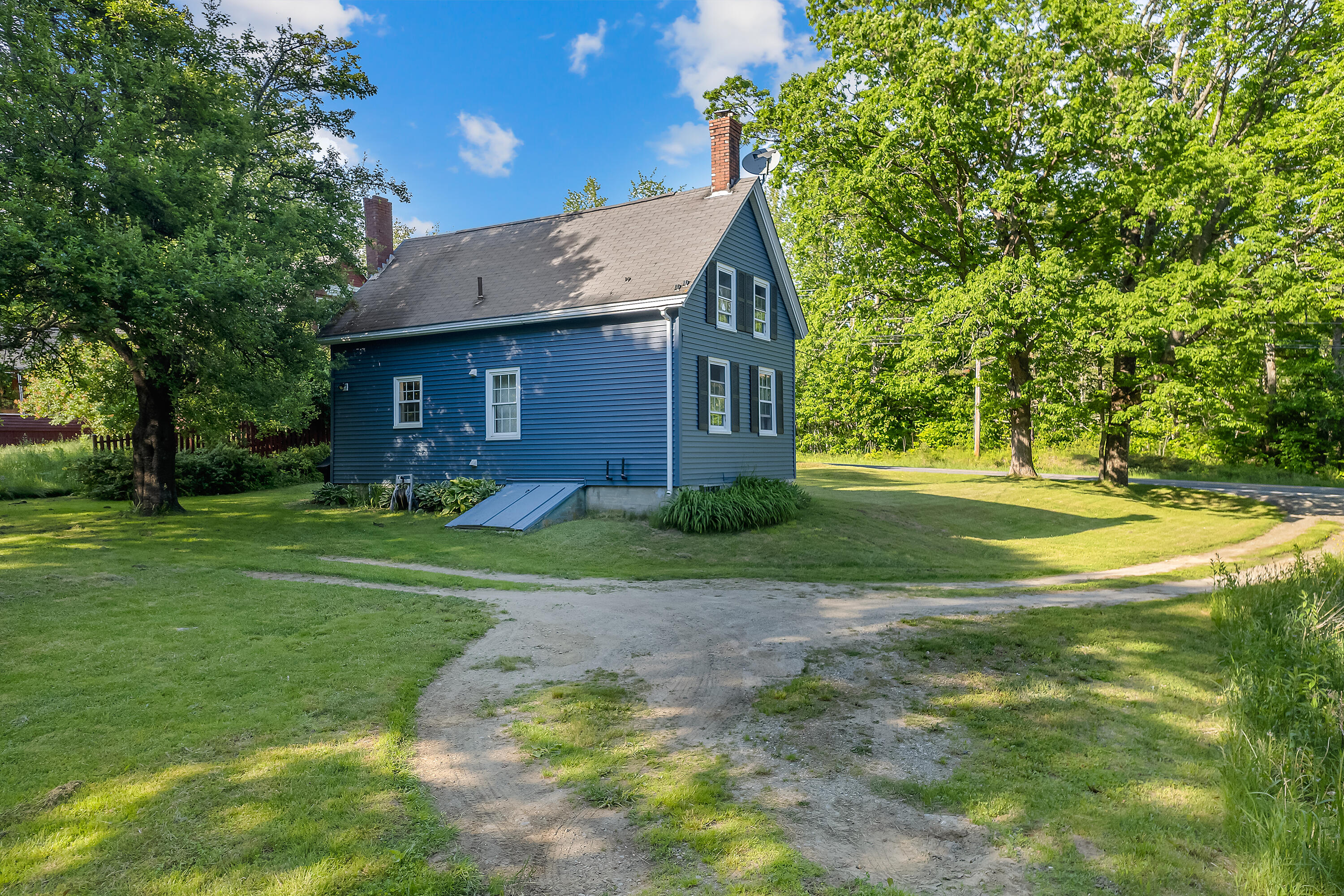 908 Gardiner Road Wiscasset, ME 04578 - Photo 3 of 24 908 Gardiner Rd_103