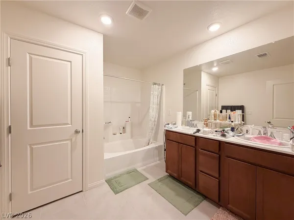 $2,590 | 7008 Dandelion Park Avenue, Las Vegas, NV 89113