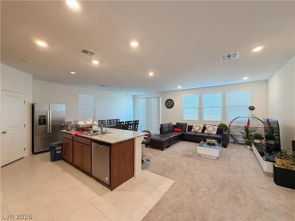 $2,590 | 7008 Dandelion Park Avenue, Las Vegas, NV 89113