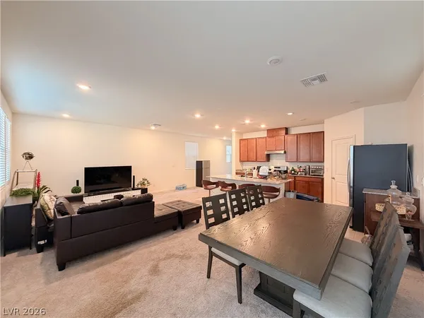 $2,590 | 7008 Dandelion Park Avenue, Las Vegas, NV 89113