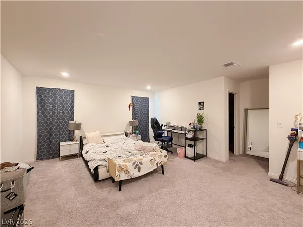 $2,590 | 7008 Dandelion Park Avenue, Las Vegas, NV 89113