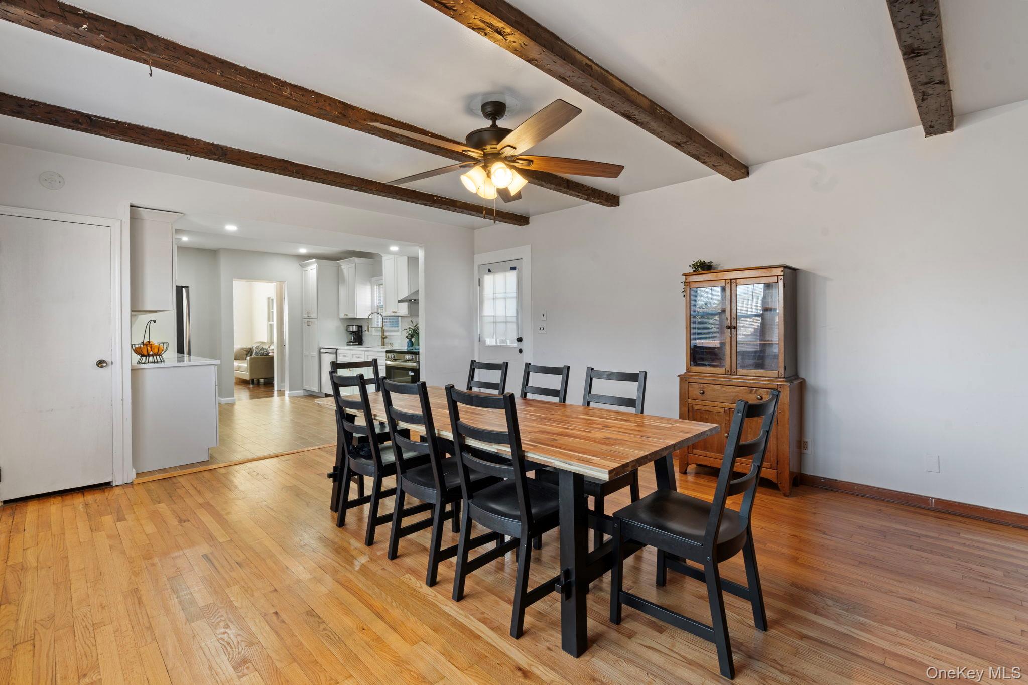 41 Liberty Avenue North Babylon, NY 11703 - Photo 17 of 42