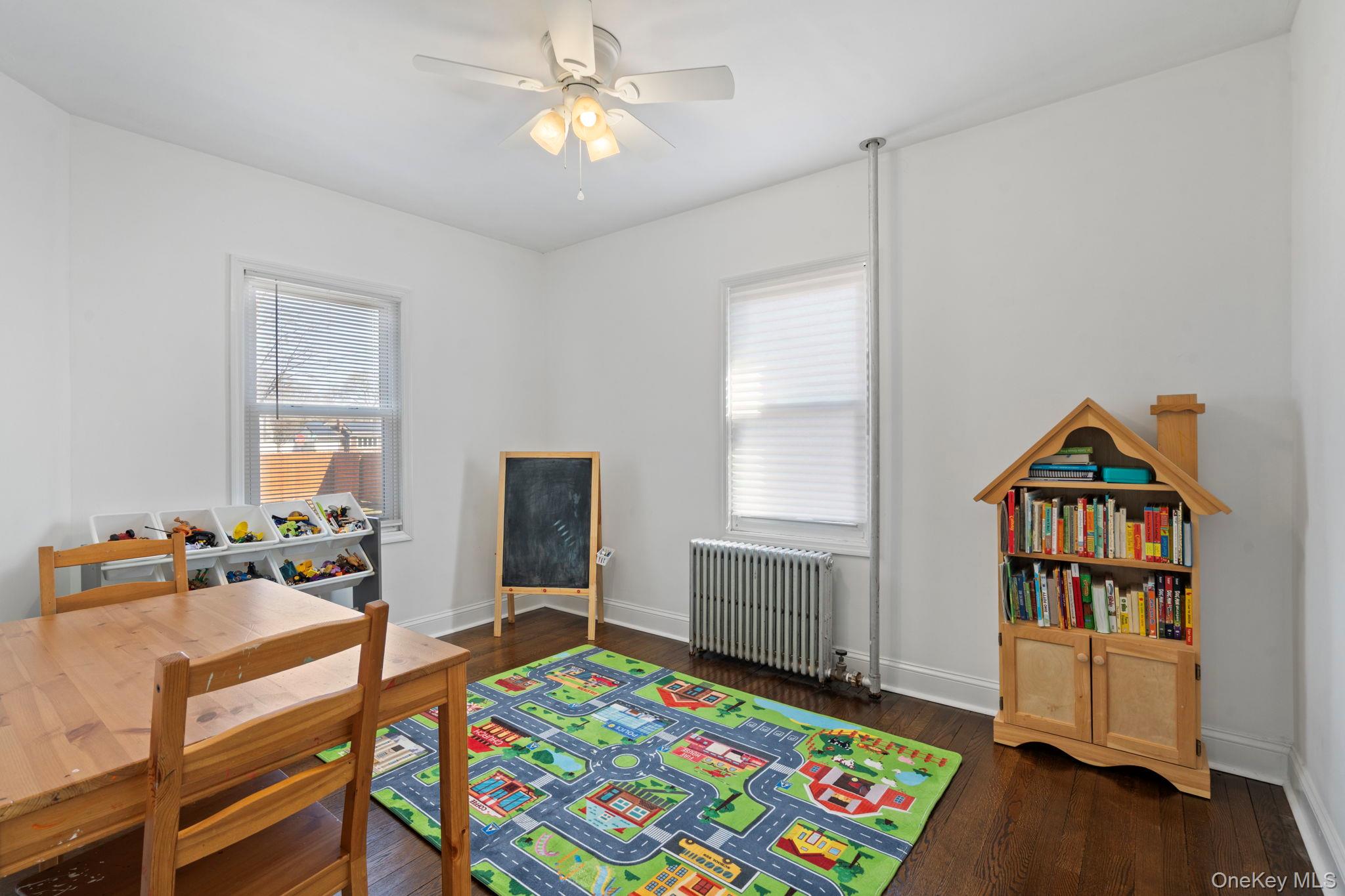 41 Liberty Avenue North Babylon, NY 11703 - Photo 18 of 42