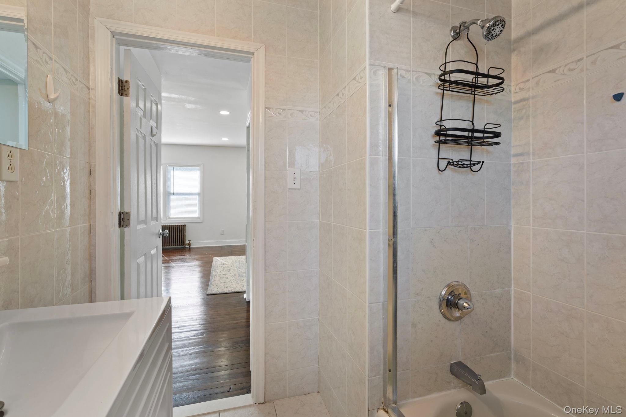 41 Liberty Avenue North Babylon, NY 11703 - Photo 21 of 42