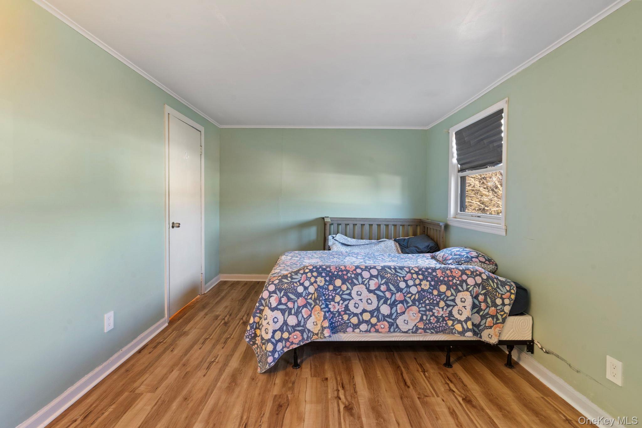 41 Liberty Avenue North Babylon, NY 11703 - Photo 23 of 42