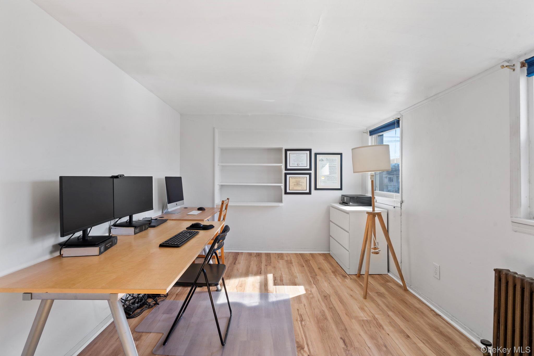 41 Liberty Avenue North Babylon, NY 11703 - Photo 25 of 42