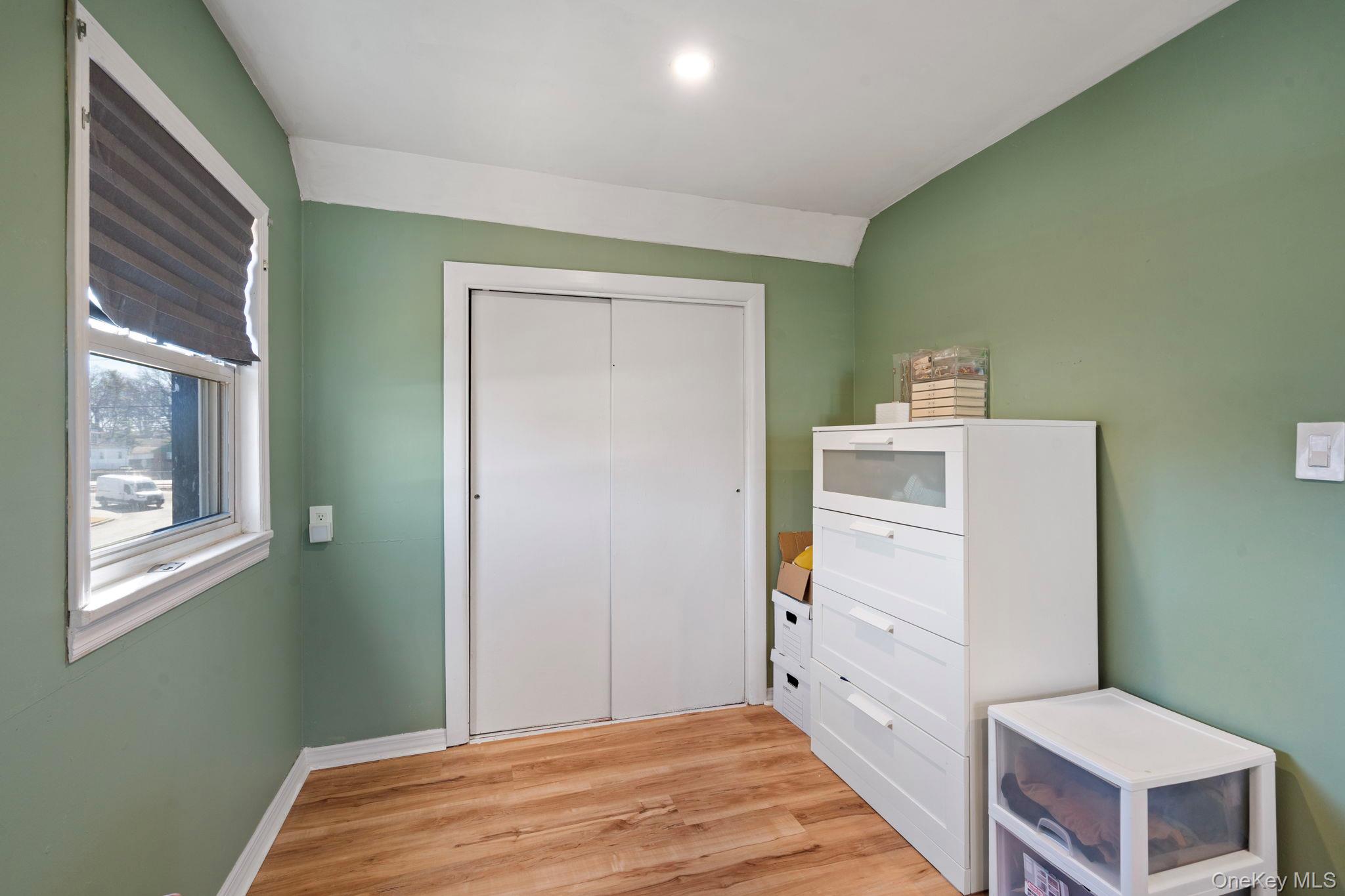 41 Liberty Avenue North Babylon, NY 11703 - Photo 29 of 42