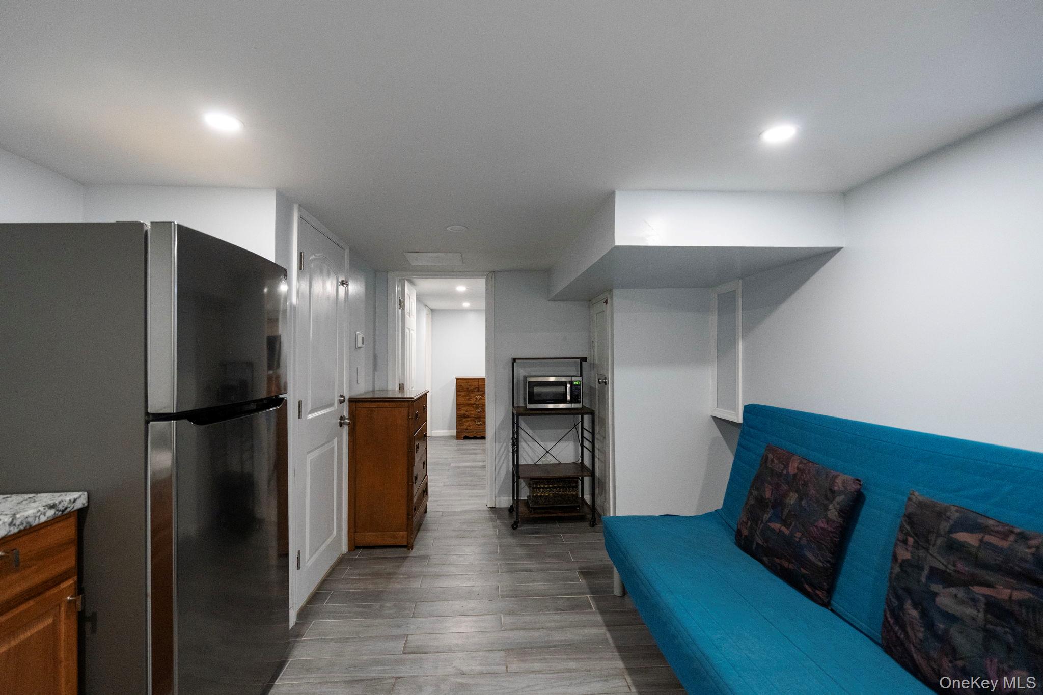 41 Liberty Avenue North Babylon, NY 11703 - Photo 32 of 42