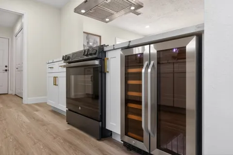 $435,000 | 6207 Rollingbrook Drive, Houston, TX 77096