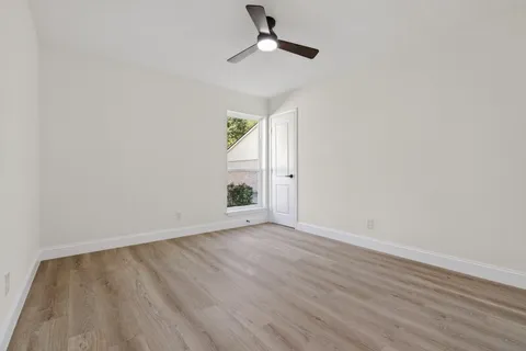 $435,000 | 6207 Rollingbrook Drive, Houston, TX 77096