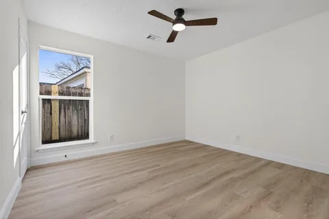 $435,000 | 6207 Rollingbrook Drive, Houston, TX 77096