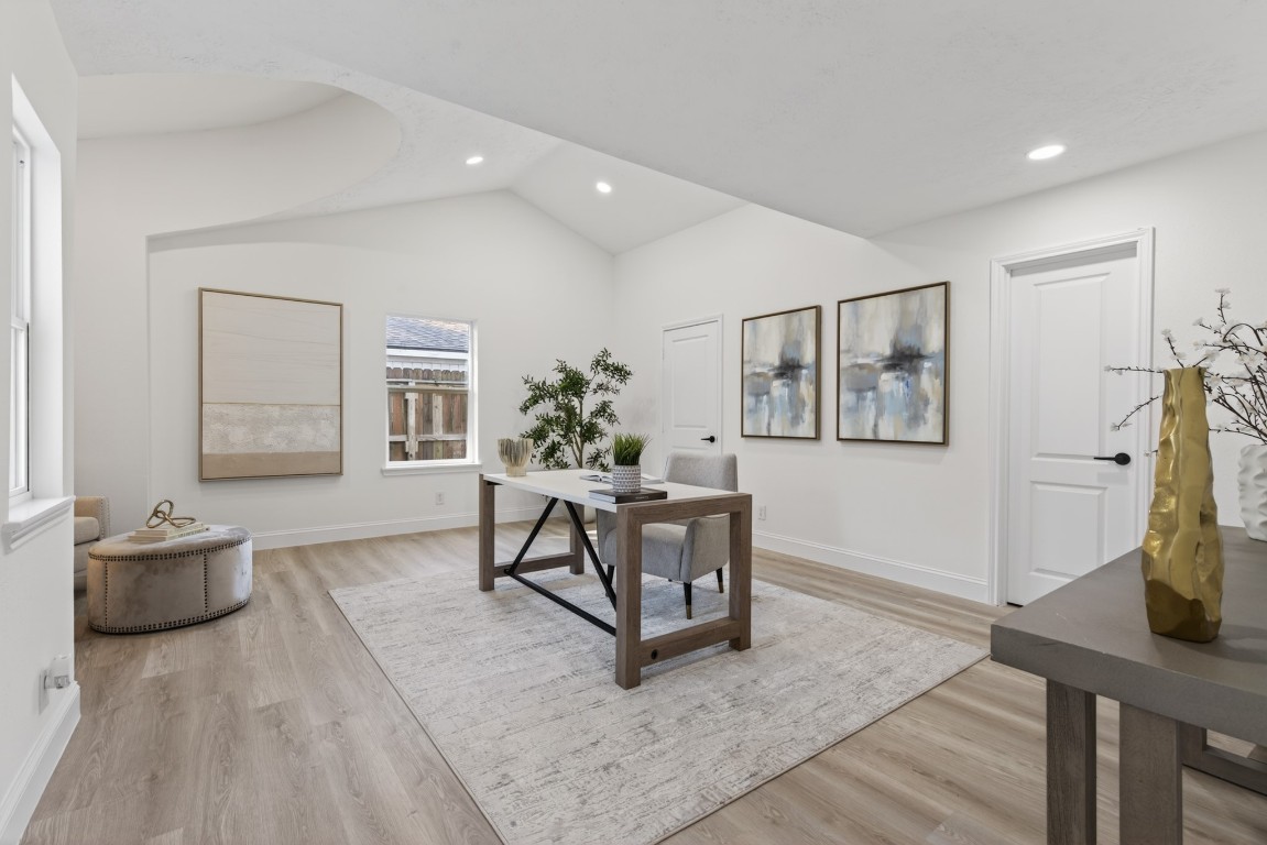 6207 Rollingbrook Drive Houston, TX 77096 - Photo 34 of 47