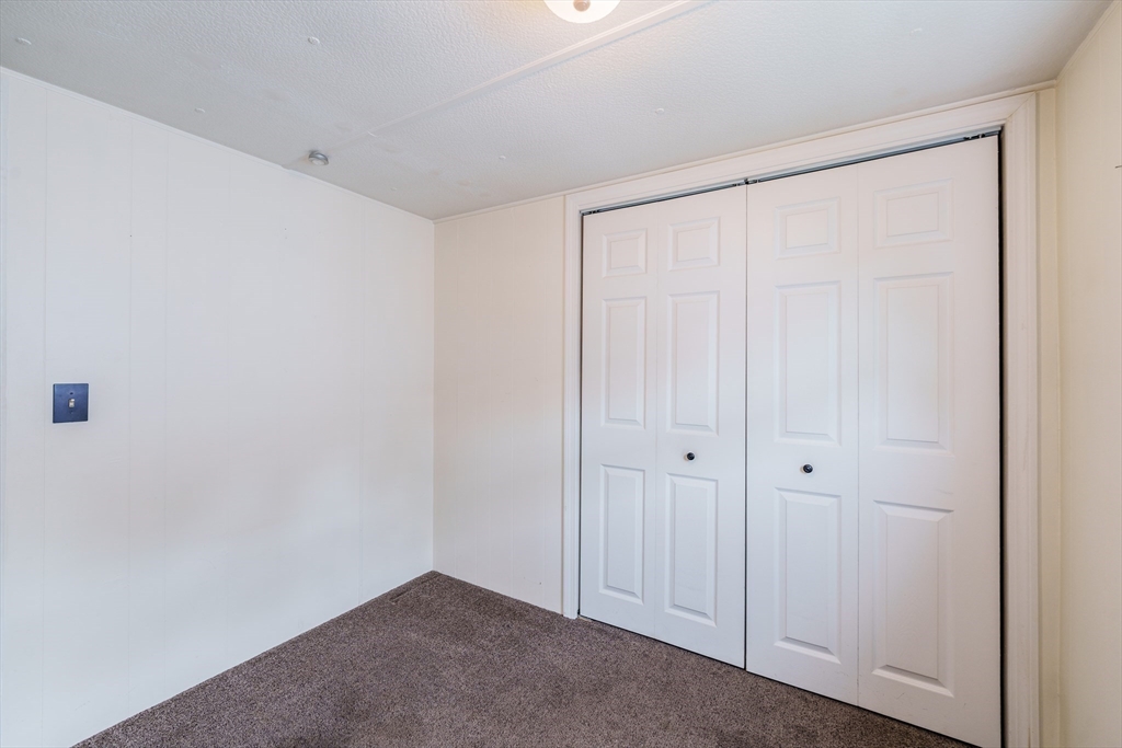 93 Grochmal Avenue Springfield, MA 01151 - Photo 15 of 19 Gallery Image 15