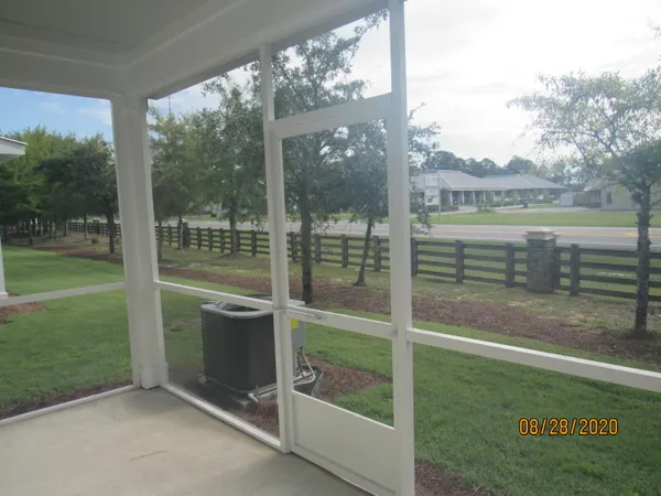 $1,800 | 71 South Sand Palm Road, Freeport, FL 32439