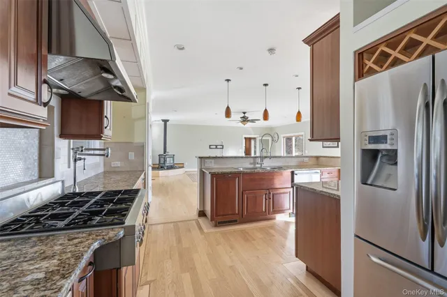 $800,000 | 78 Baldwin Road, Patterson, NY 12563