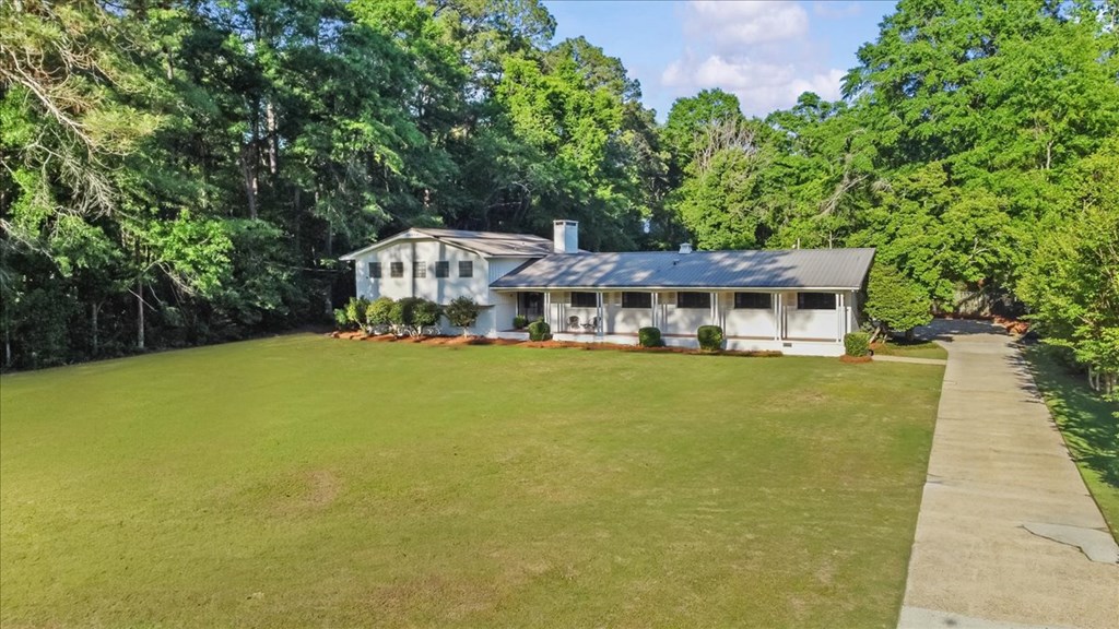 110 Pinetree Drive Dothan, AL 36303 - Photo 3 of 68