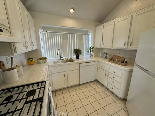 $1,200,000 | 13679 Iroquois, Tustin, CA 92782