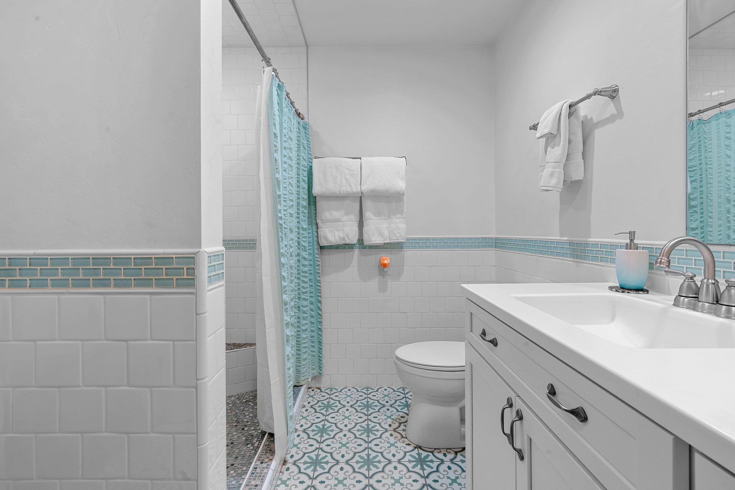 2584 Riverside Drive Green Bay, WI 54301 - Photo 21 of 60