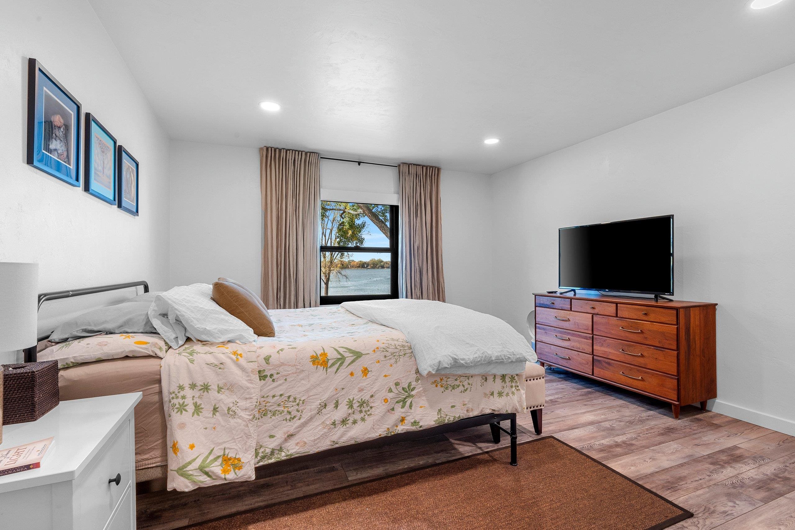 2584 Riverside Drive Green Bay, WI 54301 - Photo 25 of 60