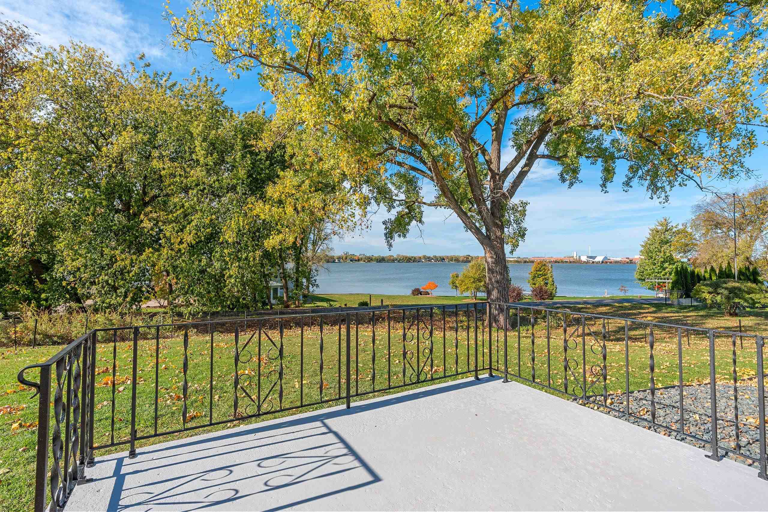 2584 Riverside Drive Green Bay, WI 54301 - Photo 52 of 60