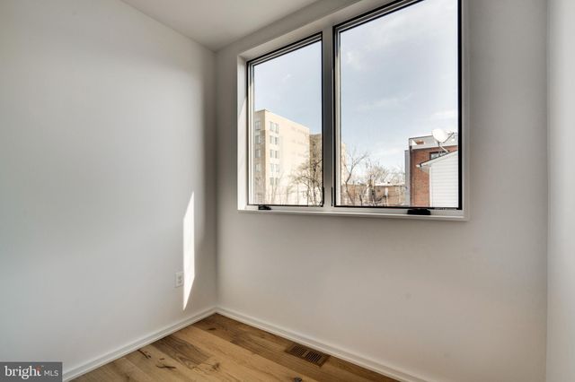 $940,000 | 725 Kenyon Street Northwest, Unit A, Washington, DC 20010