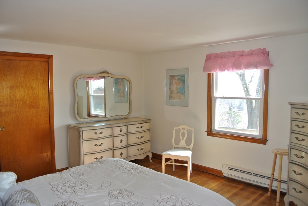 97 Boston Rock Road Melrose, MA 02176 - Photo 9 of 20 Gallery Image 9