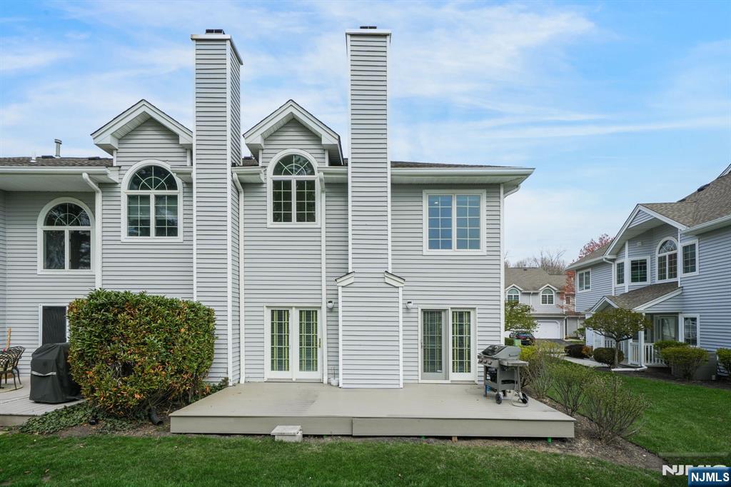 67 Davenport Road Montville, NJ 07045 - Photo 25 of 32 a front view of a house with a yard