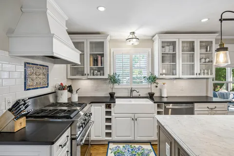 $1,350,000 | 5911 Post Road, Nashville, TN 37205