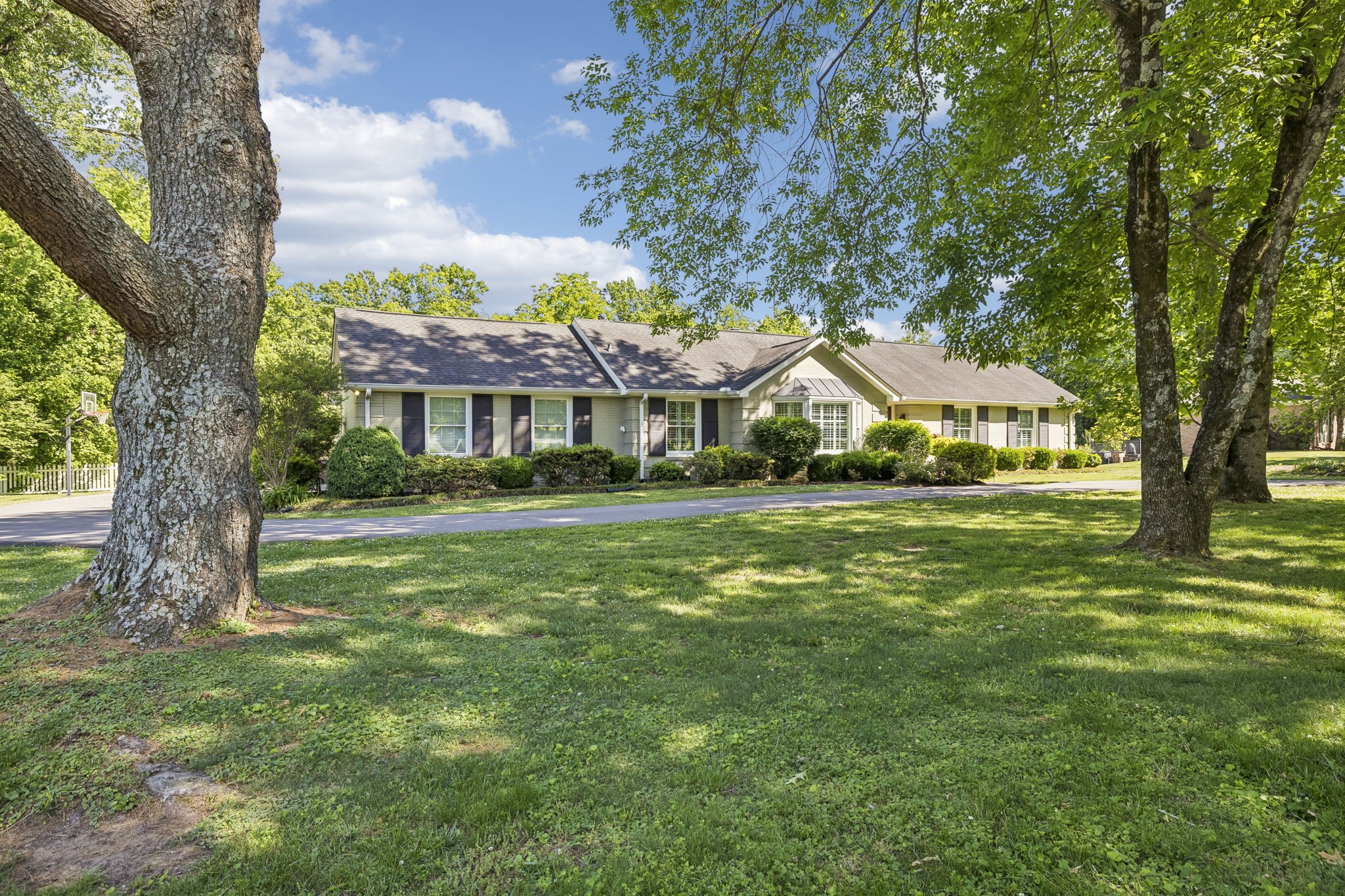 5911 Post Road Nashville, TN 37205 - Photo 2 of 59
