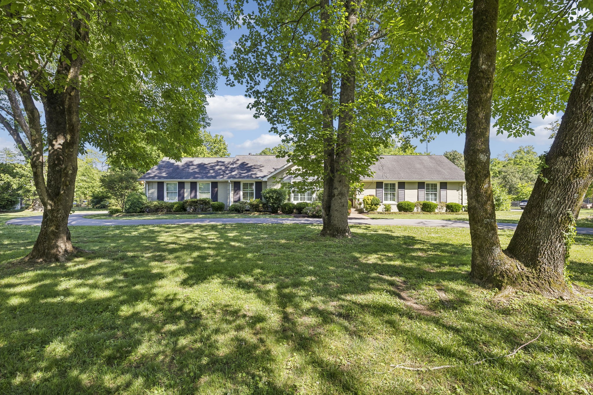 5911 Post Road Nashville, TN 37205 - Photo 3 of 59