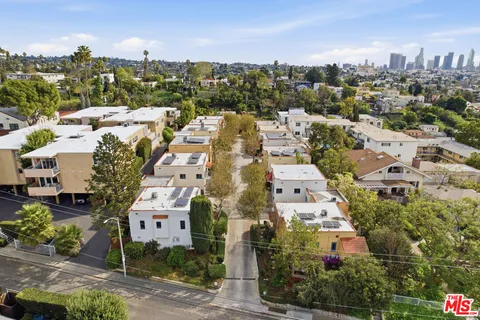 $890,000 | 918 1/2 Maltman Avenue, Los Angeles, CA 90026