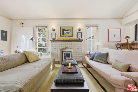 $890,000 | 918 1/2 Maltman Avenue, Los Angeles, CA 90026