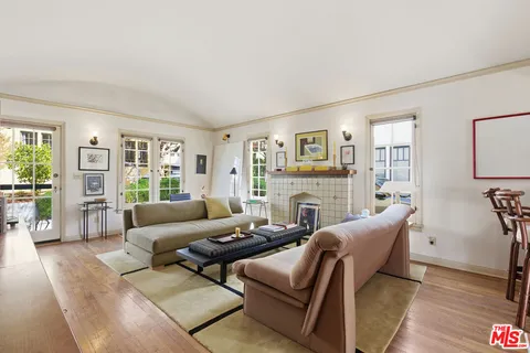 $890,000 | 918 1/2 Maltman Avenue, Los Angeles, CA 90026