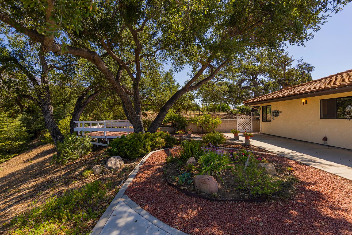 534 Fairview Road Ojai, CA 93023 - Photo 5 of 20 a backyard of a house with lots of green space