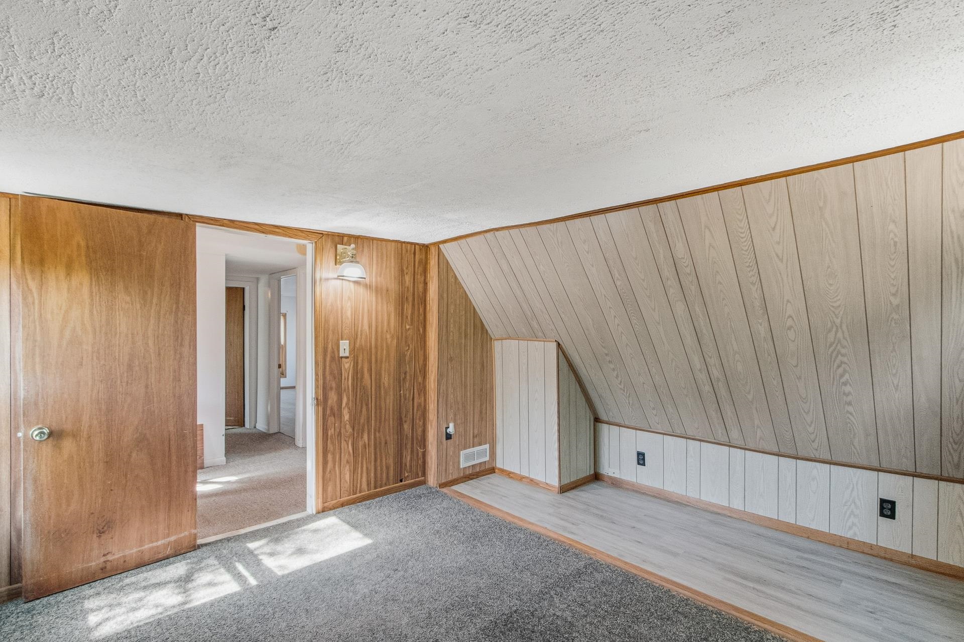 152 Central Montello, WI 53949 - Photo 13 of 37