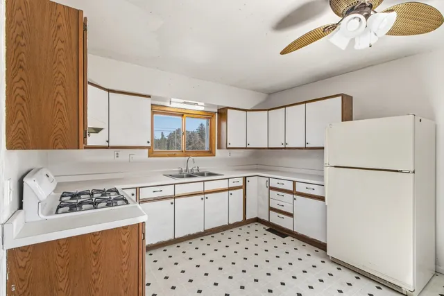 $189,000 | 152 Central, Montello, WI 53949