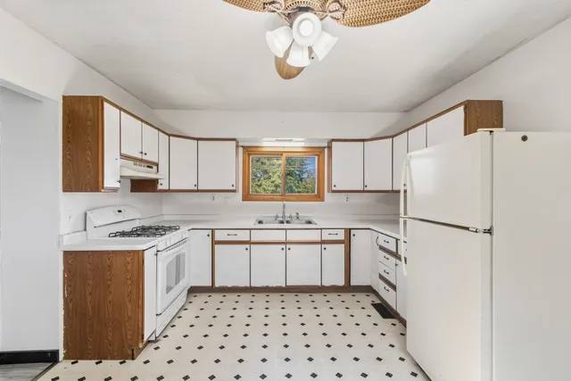 $189,000 | 152 Central, Montello, WI 53949