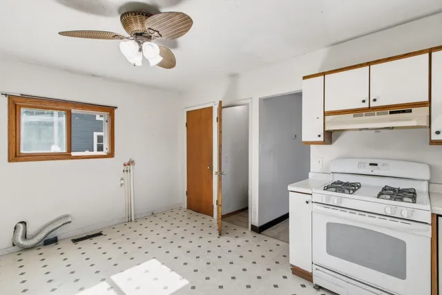 $189,000 | 152 Central, Montello, WI 53949