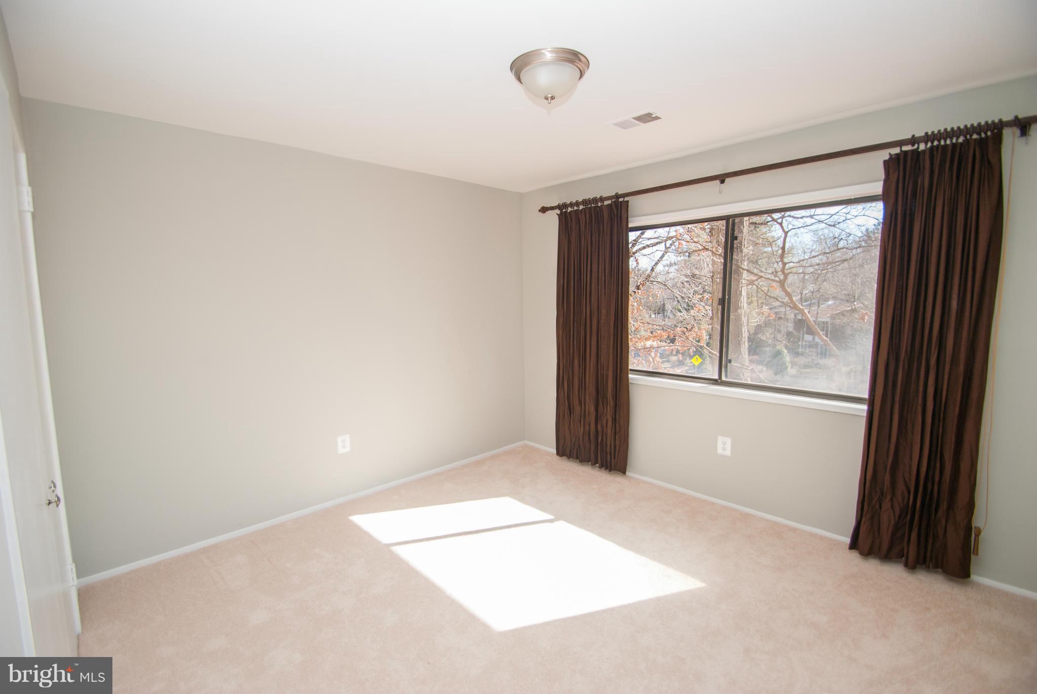 11663 Mediterranean Court Reston, VA 20190 - Photo 16 of 29 Bedroom
