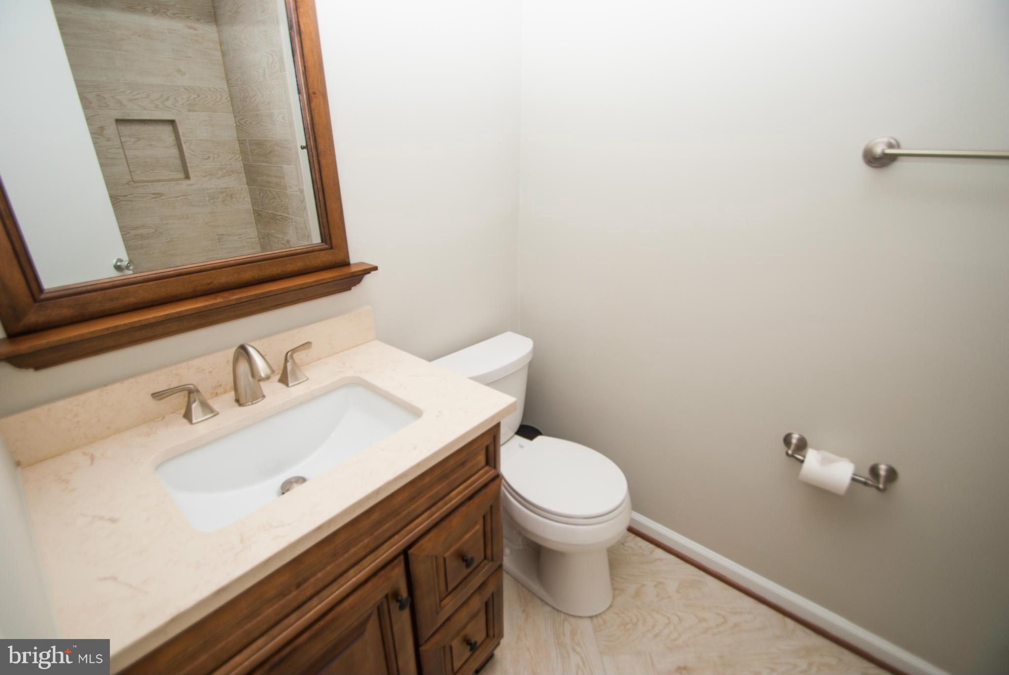 11663 Mediterranean Court Reston, VA 20190 - Photo 20 of 29 Bath